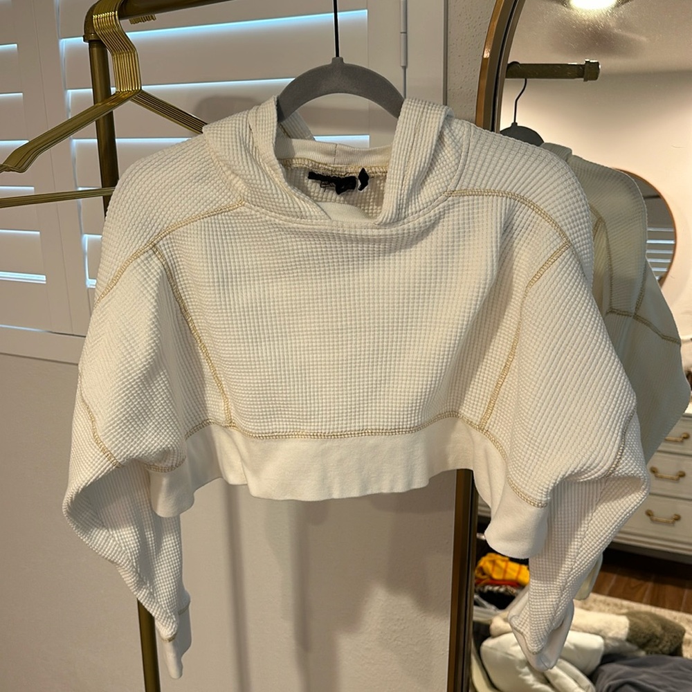 UO cropped hoodie - Medium